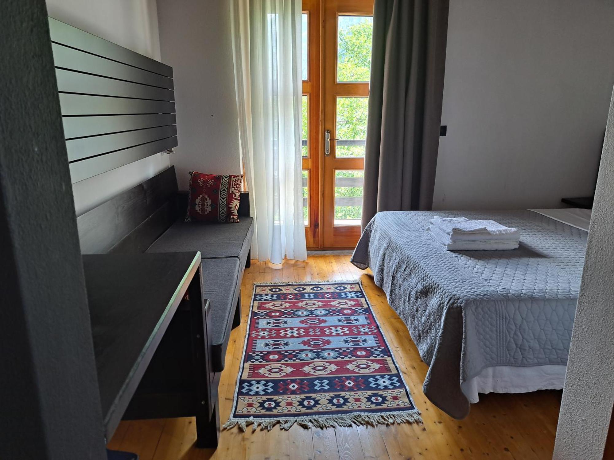 Villa Gjecaj Guesthouse And Restaurant Theth Eksteriør billede